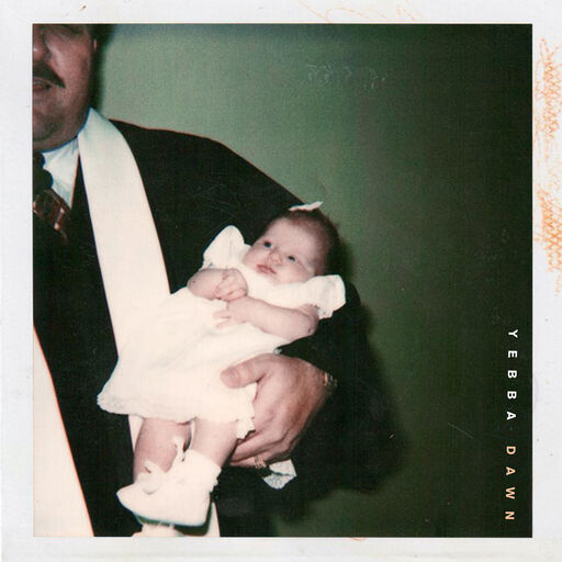 公交车被多人伦㢨吃
